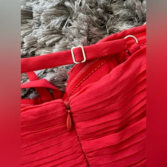 BCBGMaxAzria Vibrant Red 100% Silk Maxi Dress – Size 0 - Picture 10 of 16